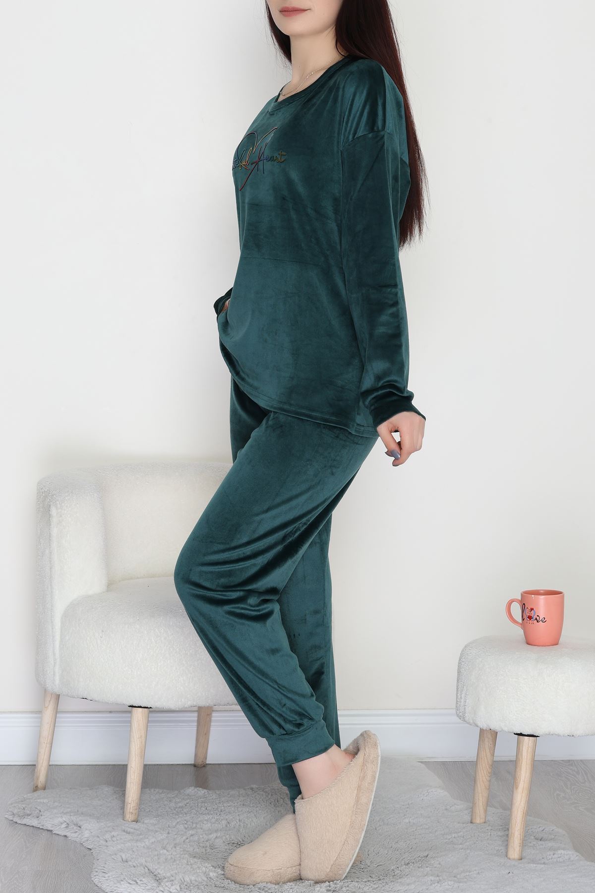 Likralı Fransız Kadife Pijama Takımı Zümrüt - 42068.1049.
