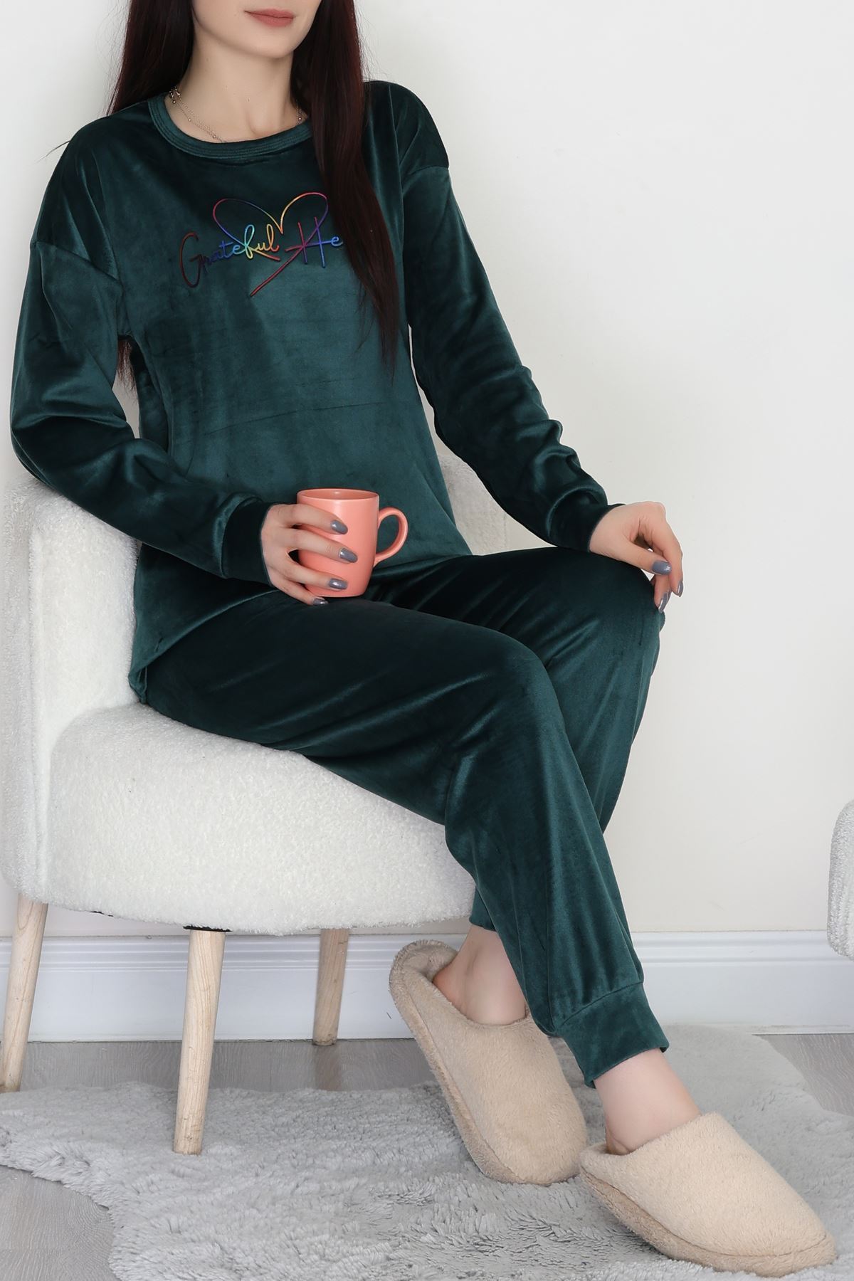 Likralı Fransız Kadife Pijama Takımı Zümrüt - 42068.1049.