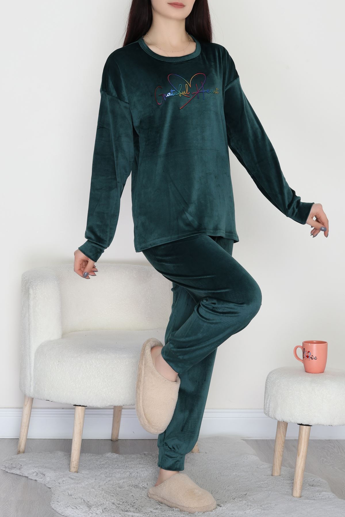 Likralı Fransız Kadife Pijama Takımı Zümrüt - 42068.1049.