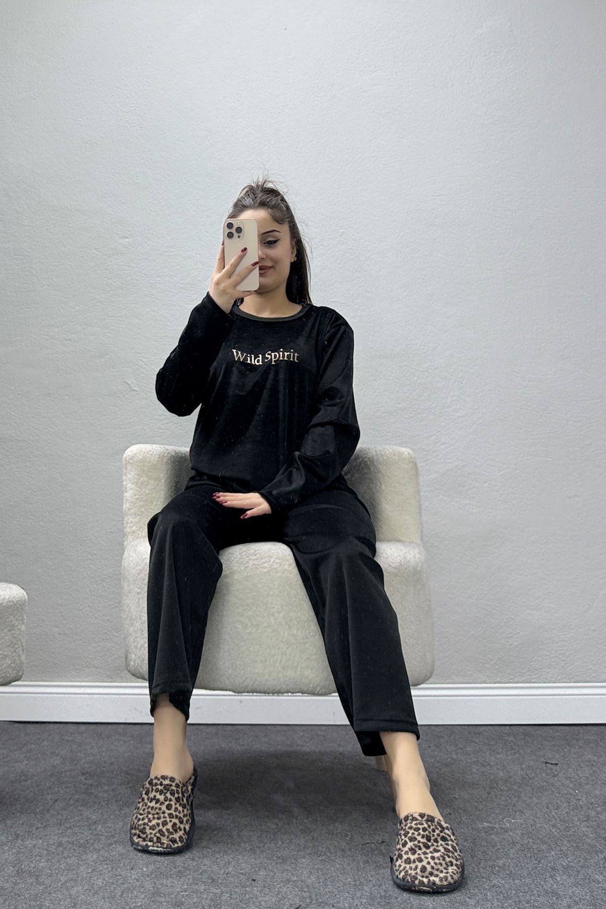 Fransız Kadife Baskılı Takım Siyah - 465.1287.