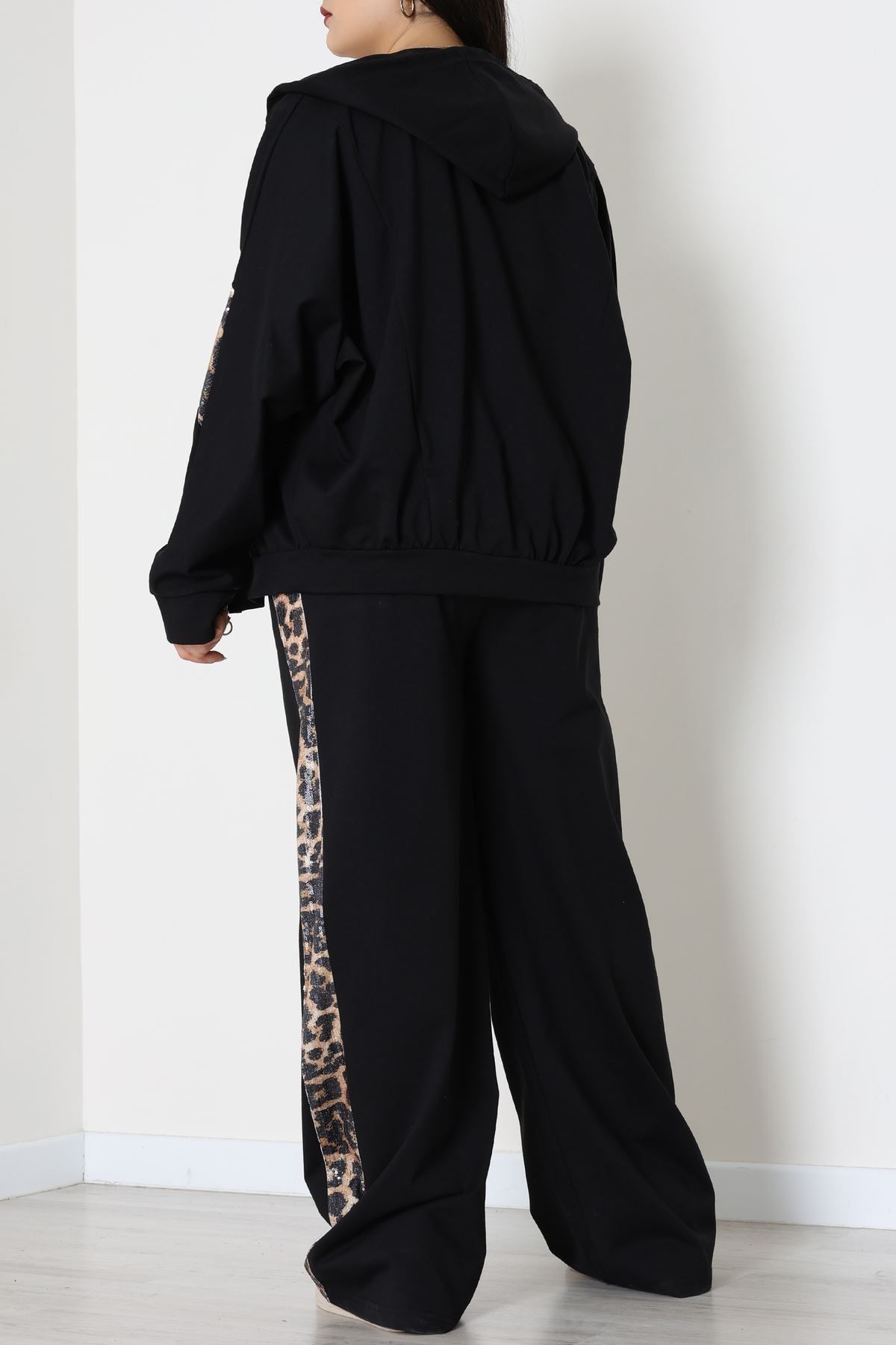 Pul Garnili 2 İplik Büyük Beden Eşofman Takımı Siyah - 50807.1857.