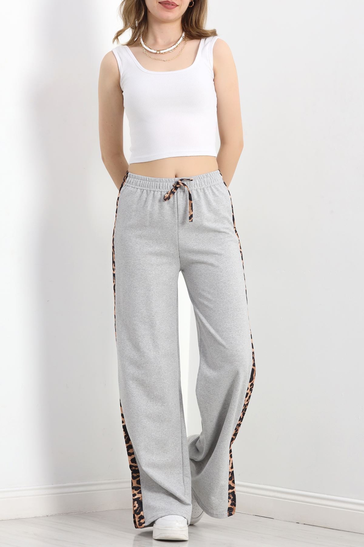 Yırtmaçlı Şeritli 2 İplik Eşofman Altı Gri - 40022.1857.