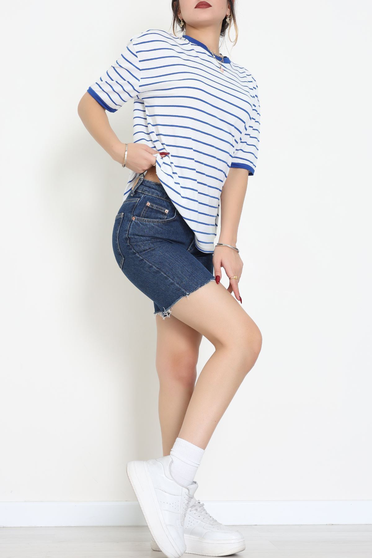 Bisiklet Yaka Çizgili Rejenere Süprem Tişört Beyazsaks - 601.1567.