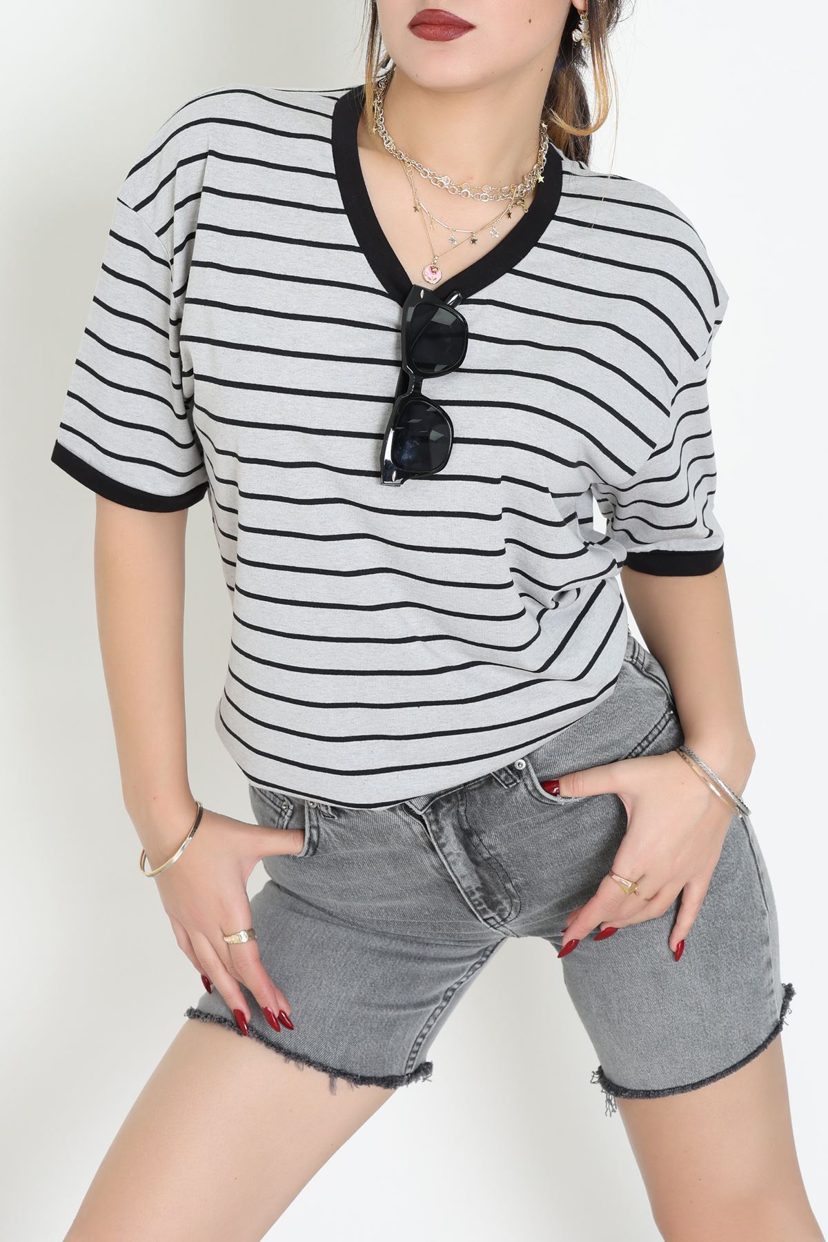 V Yaka Çizgili Rejenere Süprem Tişört Grisiyah - 602.1567.