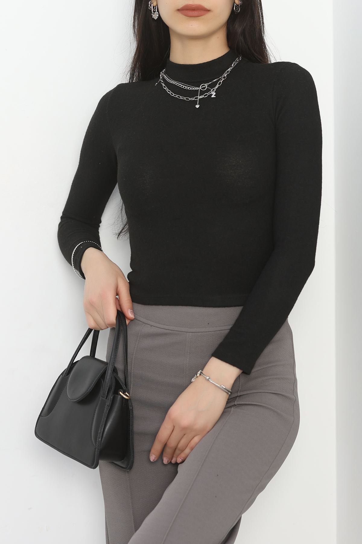 Dik Yaka Yumoş Body Siyah - 50205.1723.