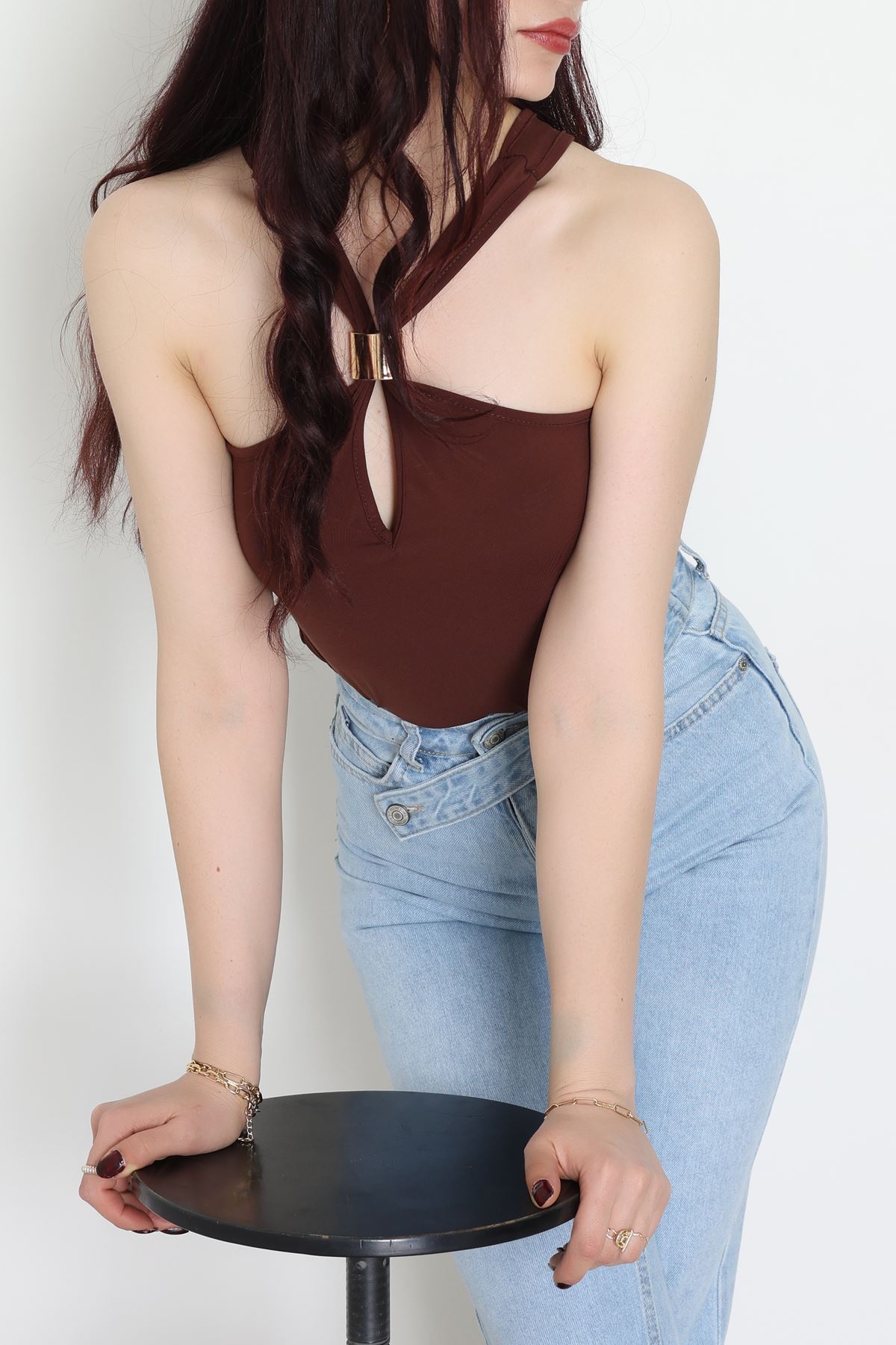 Sandy Önü Tokalı Çıtçıtlı Bluz Kahve - 42803.1949.