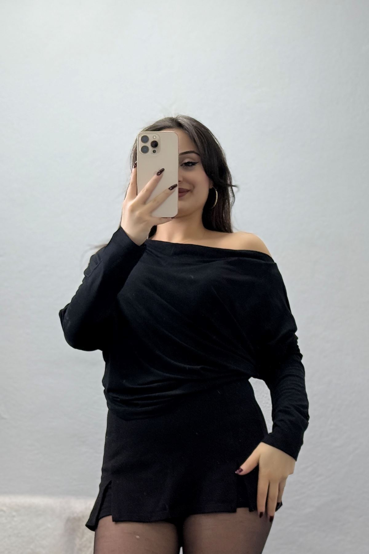 Omuz Düşümlü Asimetrik Bluz Siyah - 22153.200.