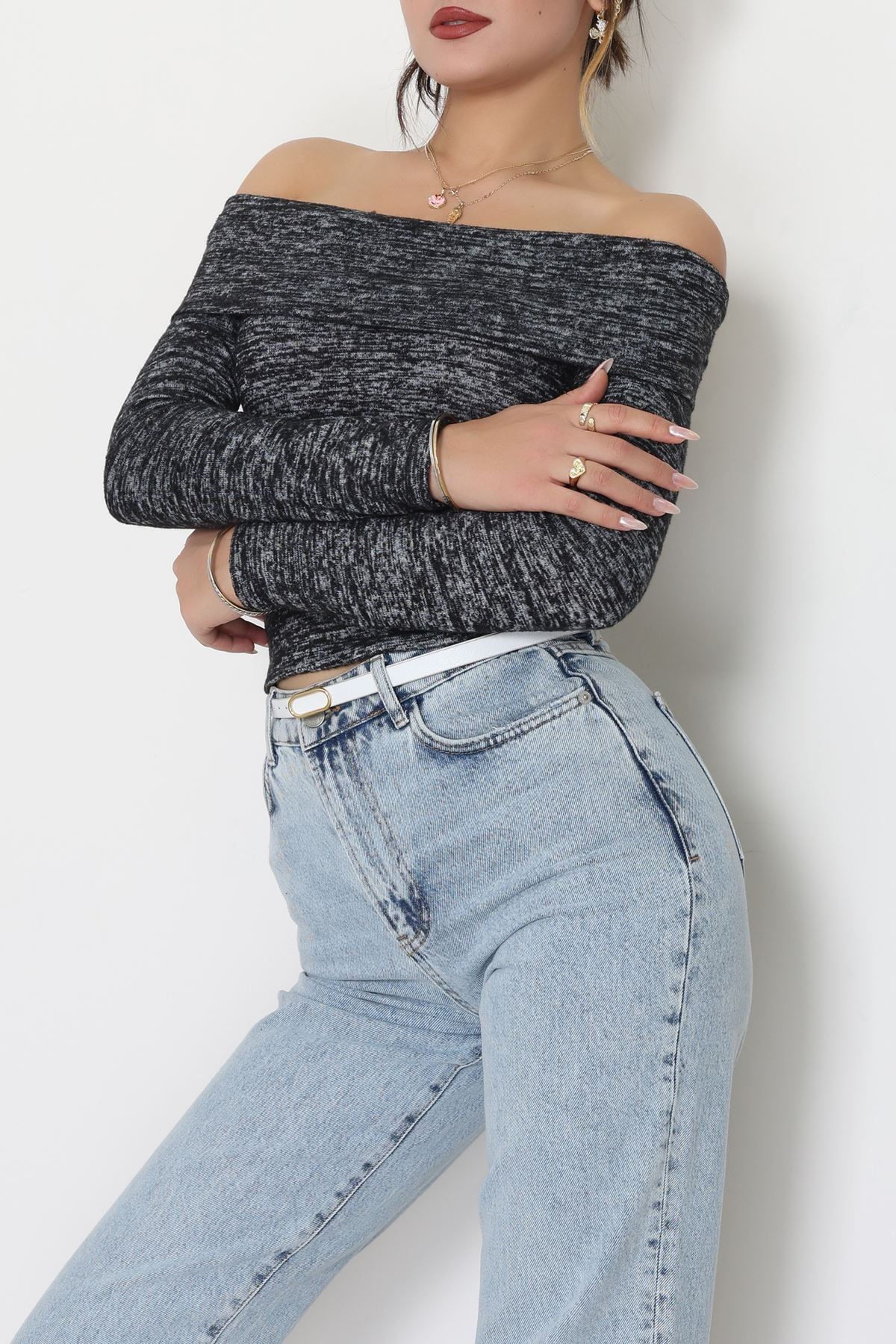 Madonna Yaka Yumoş Bluz Siyah - 51096.2114.