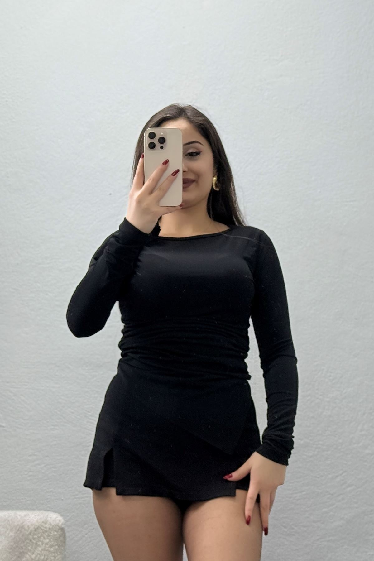 Sandy Önü Asimetrik Kesim Fiyonk Detaylı Bluz Siyah - 42808.1949.