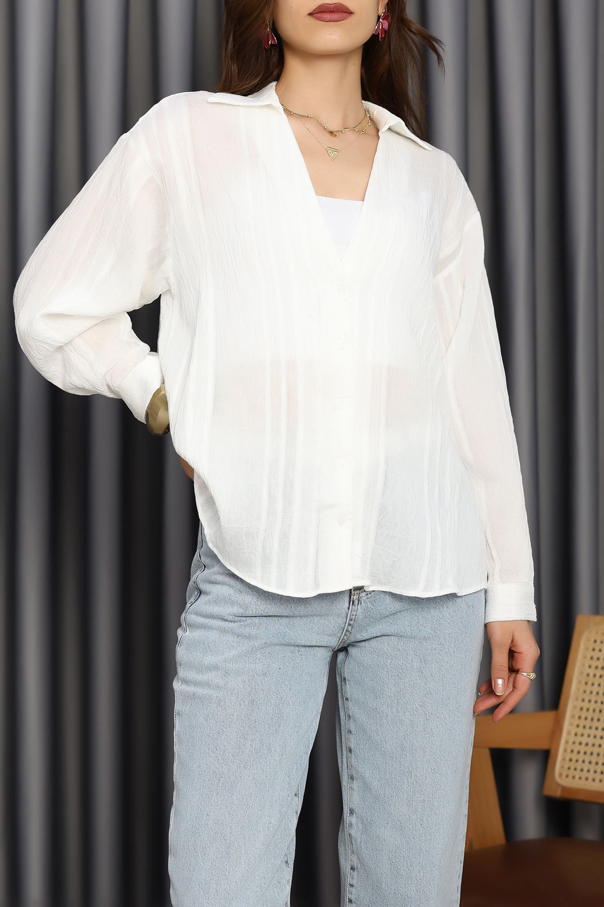 V Yaka Çizgi Detaylı Gömlek Ekru - 41546.444.