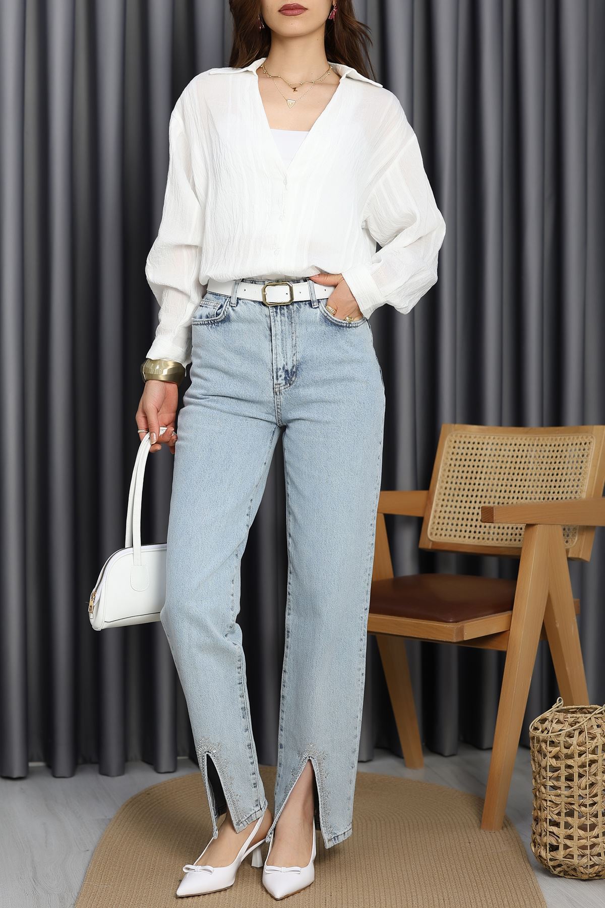 V Yaka Çizgi Detaylı Gömlek Ekru - 41546.444.