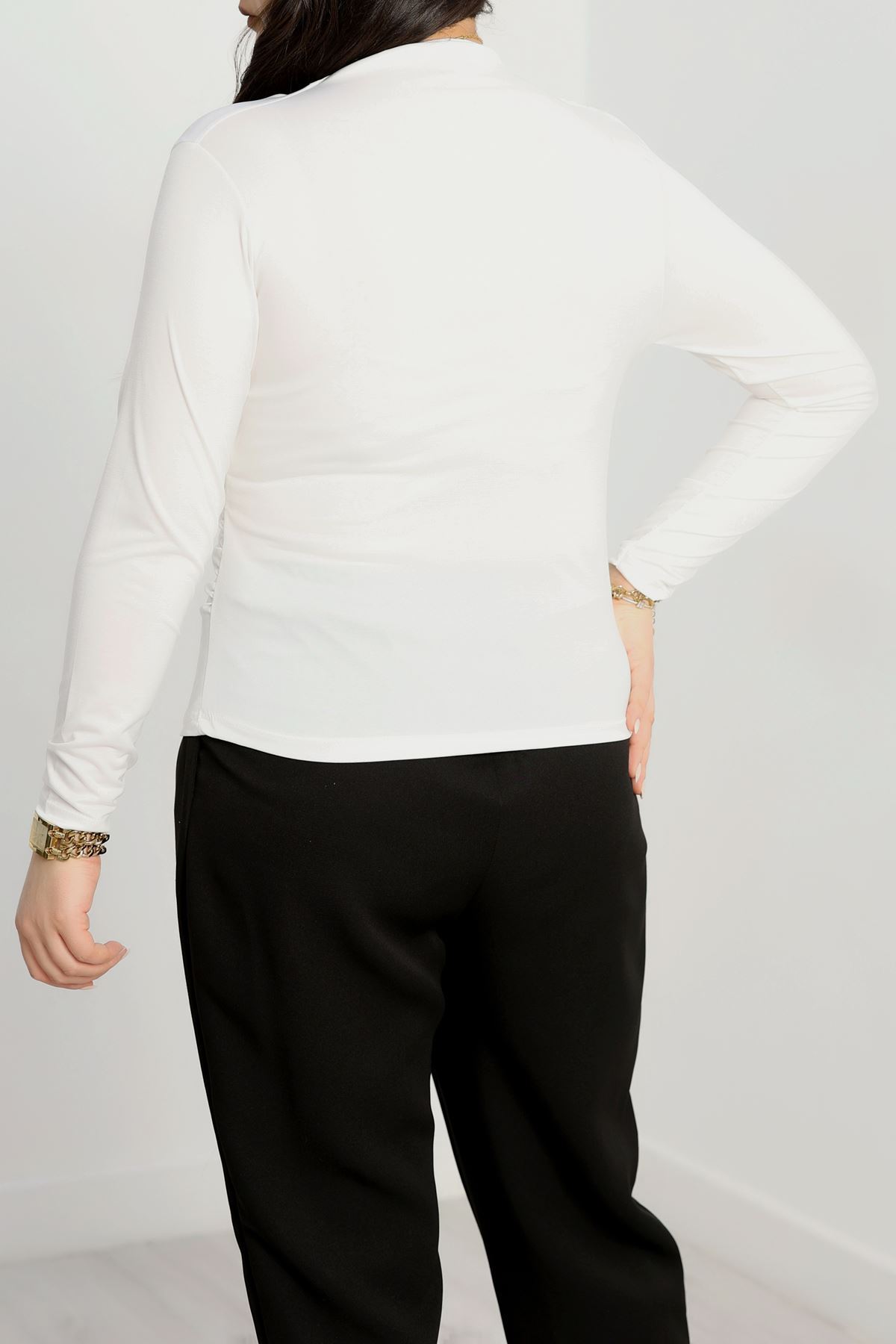 Drape Detaylı Büyük Beden Sandy Bluz Ekru - 70768.1949.