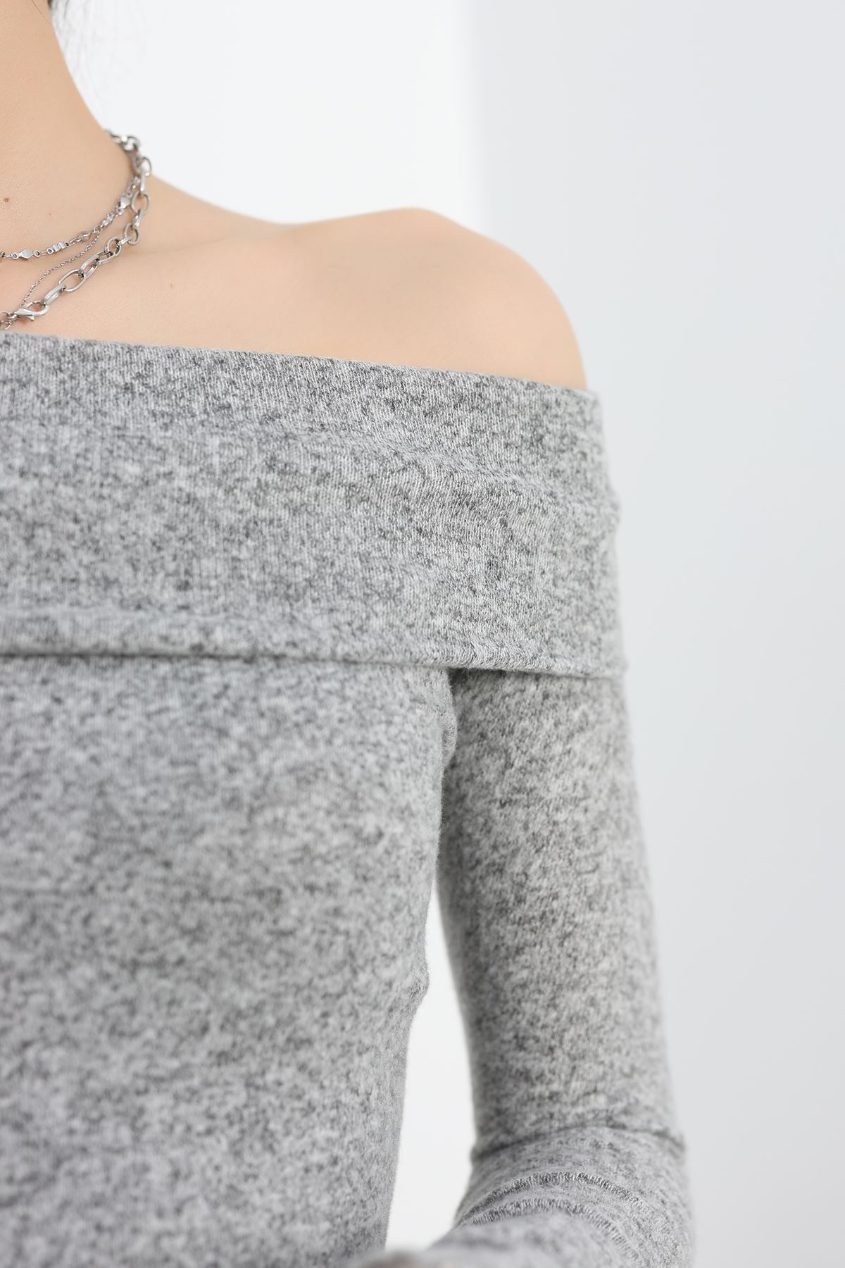 Madonna Yaka Crop Yumoş Body Gri - 50209.1723.