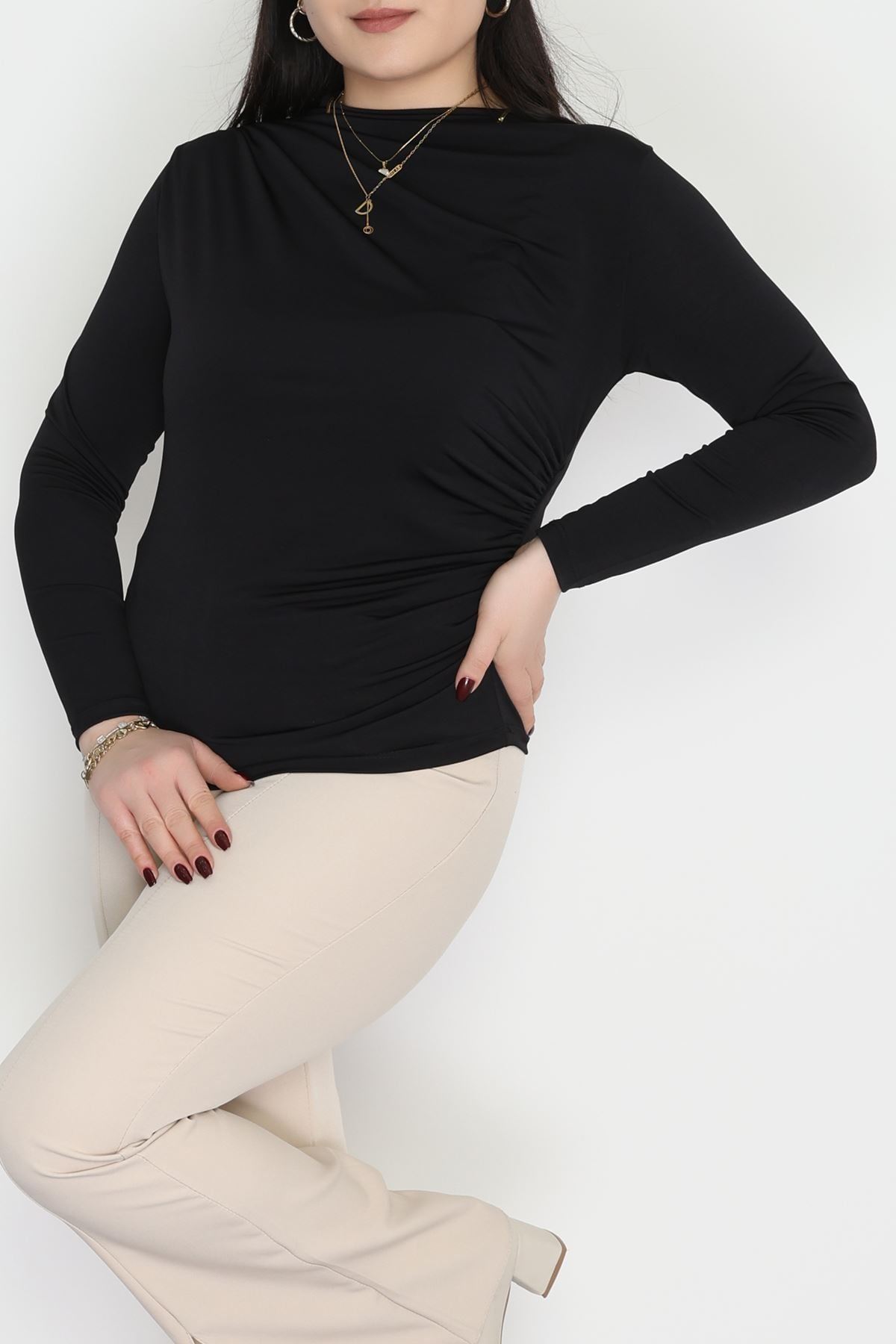 Drape Detaylı Büyük Beden Sandy Bluz Siyah - 70768.1949.