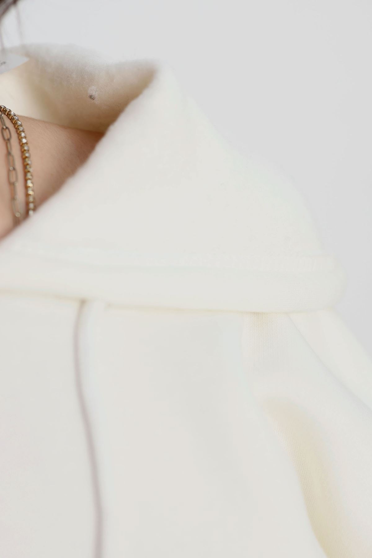 3 İplik Kapşonlu Baskılı Sweat Ekru - 42232.1878.