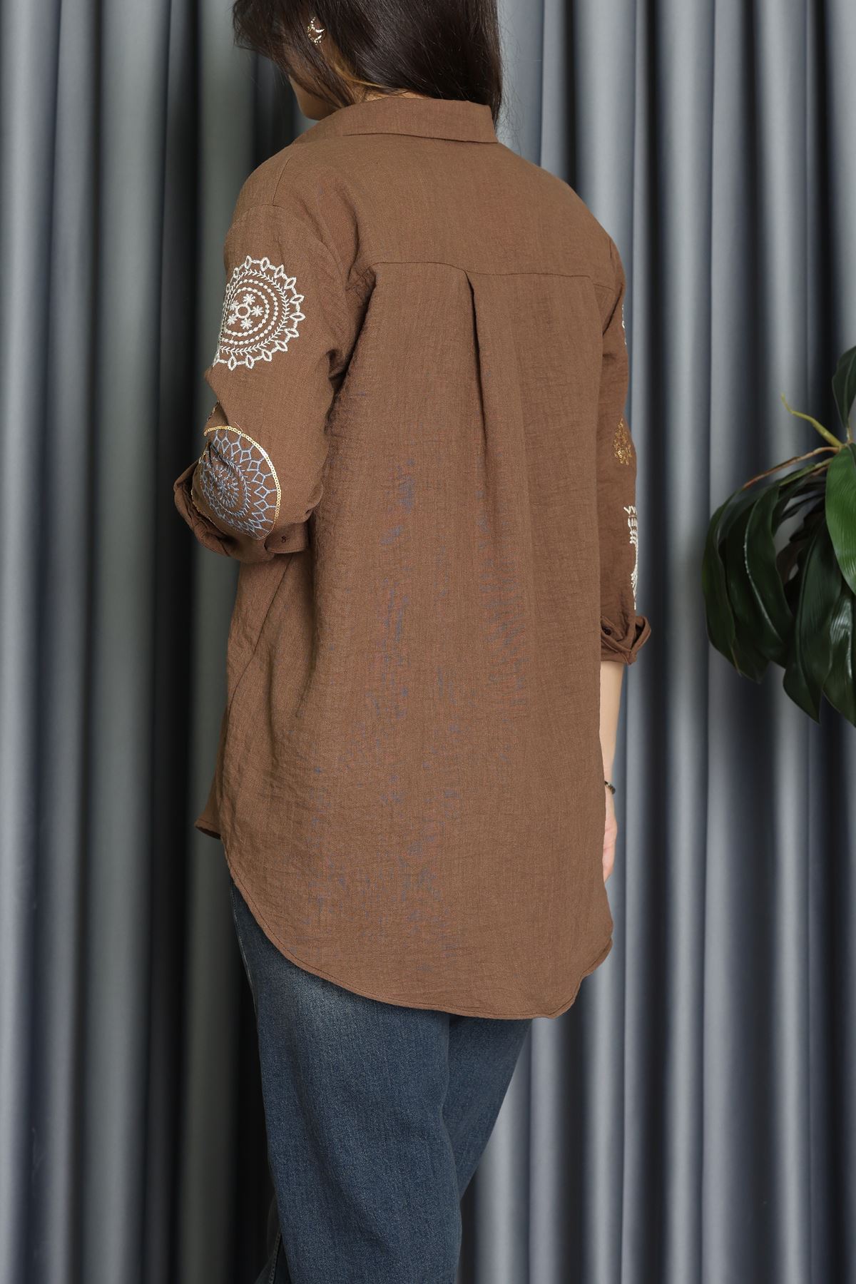 Keten Nakışlı Gömlek Kahve - 70998.1934.
