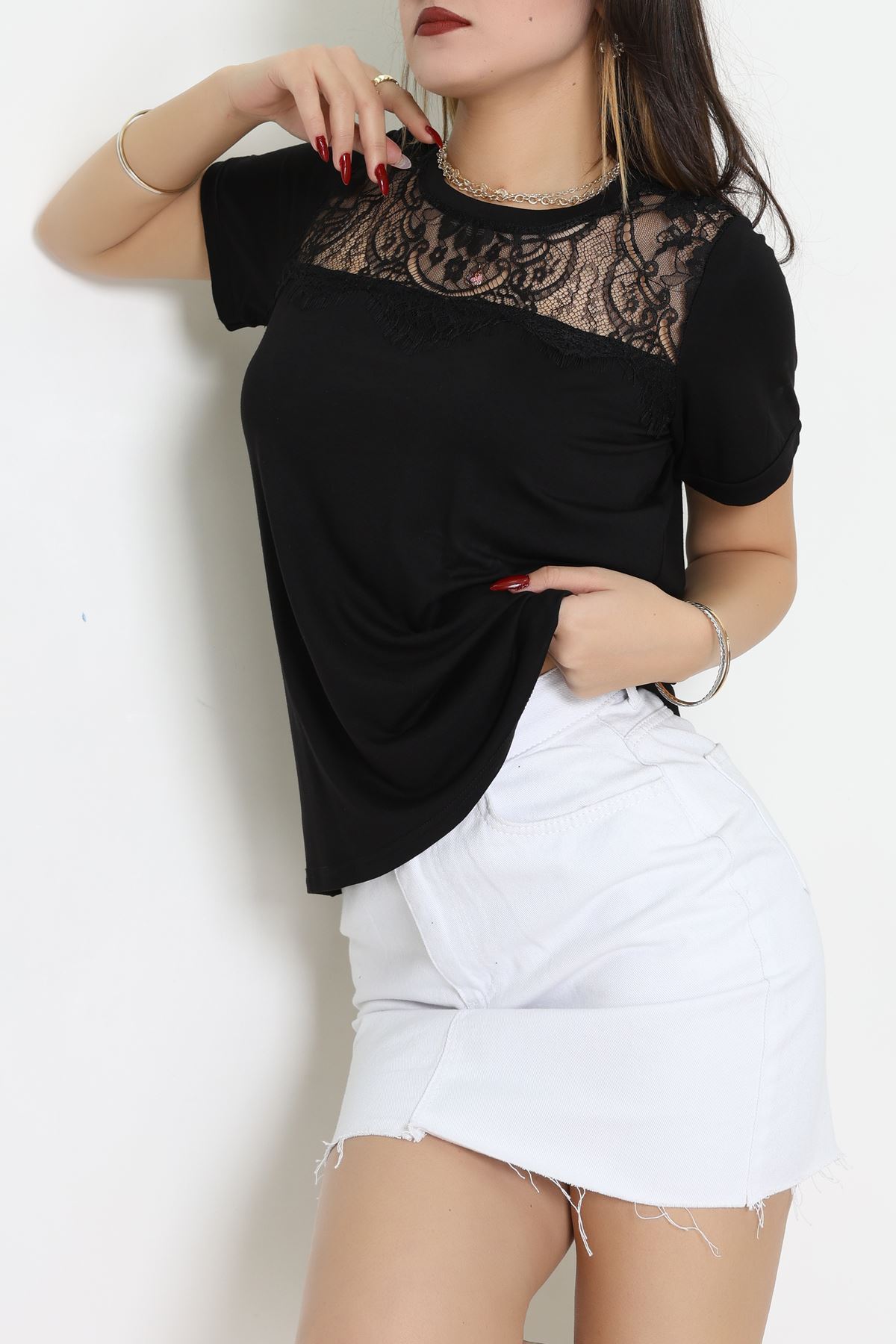 Ön Dantel Detaylı Viskon Bluz Siyah - 89015.1256.