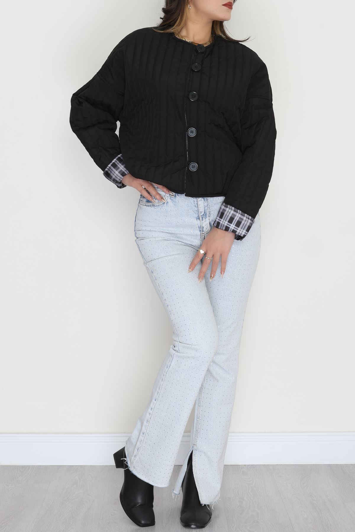 Astarlı Kapitone Ceket Siyah - 31635.439.