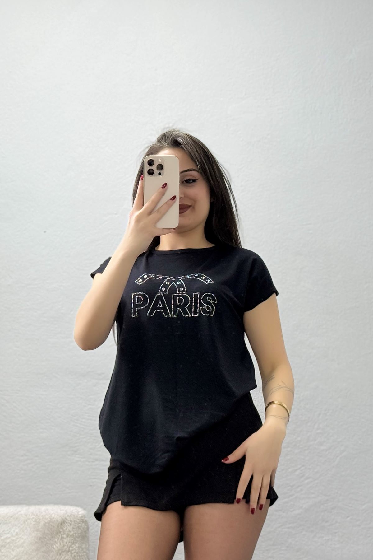 Paris İşlemeli Pullu Bluz Siyah - 43982.599.