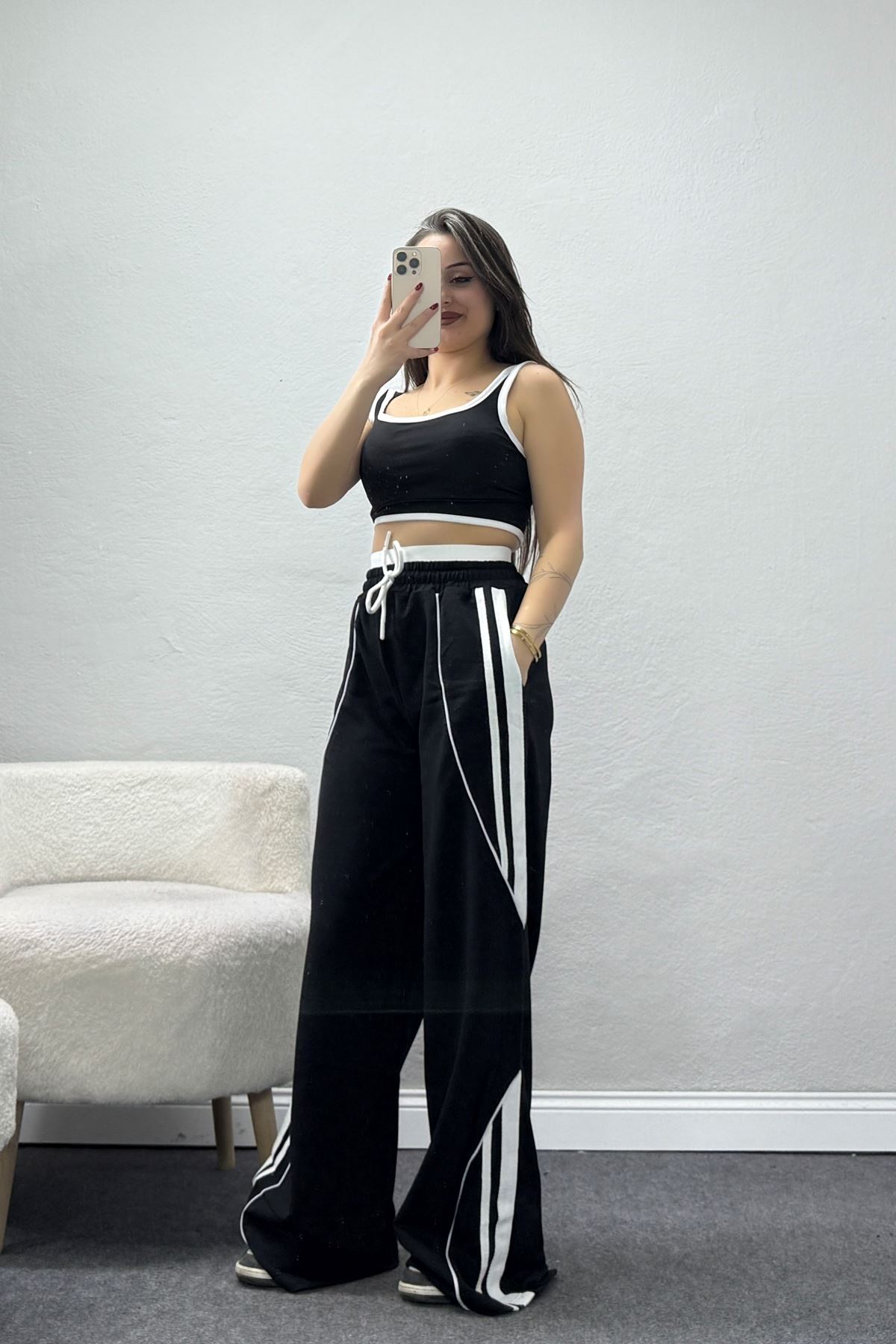 2 İplik Büstiyerli Eşofman Takımı Siyah - 52249.1857.