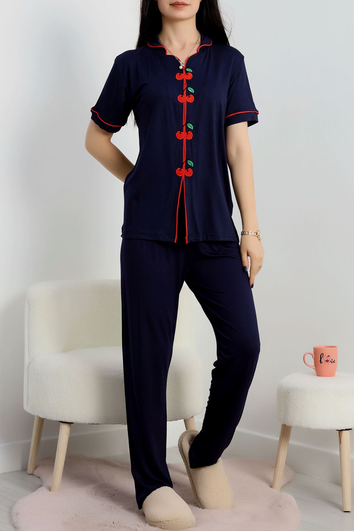 Kiraz Nakışlı Biyeli Viskon Pijama Takımı Lacivert - 40562.1857.