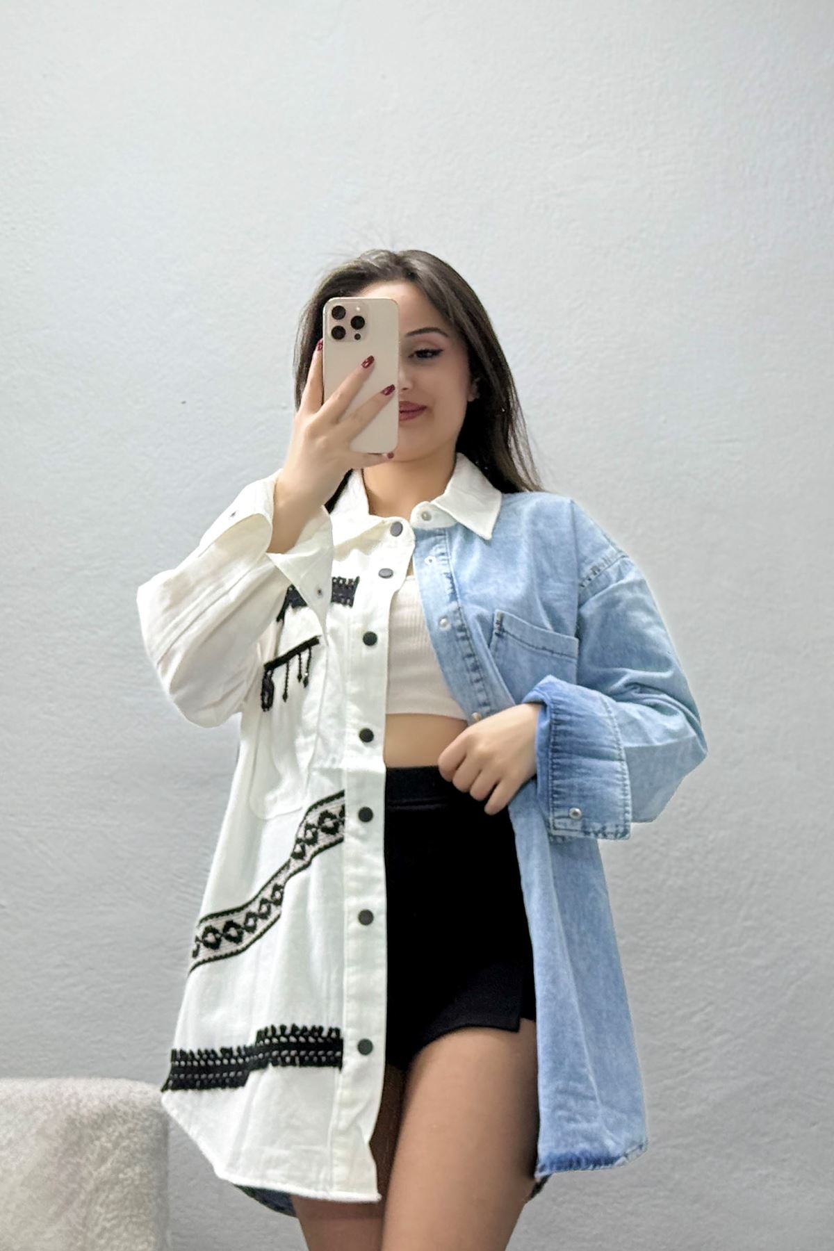 Aksesuar Detaylı Tensel Gömlek Beyaz - 2618.1367.