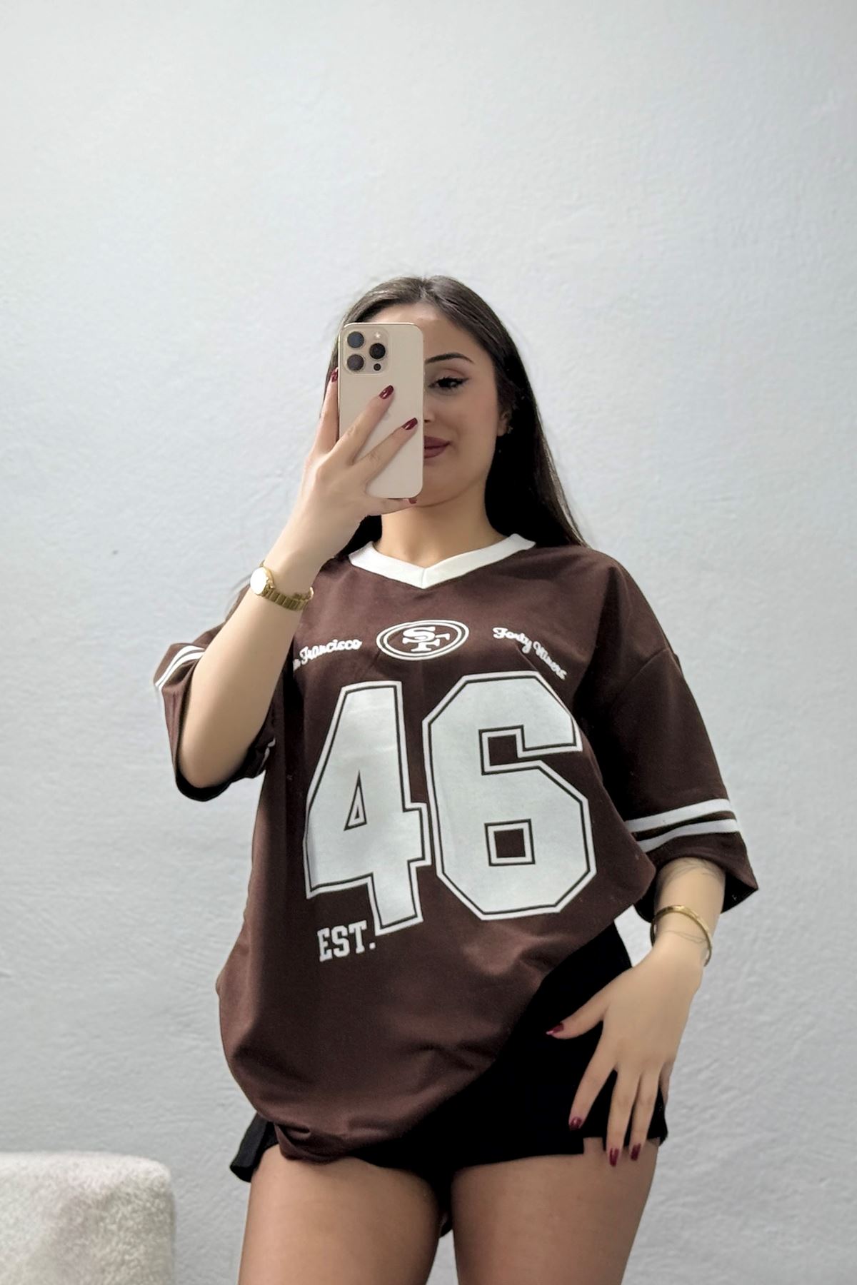 V Yaka Oversize 2 İplik Forma Tişört Kahve - 88101.1878.