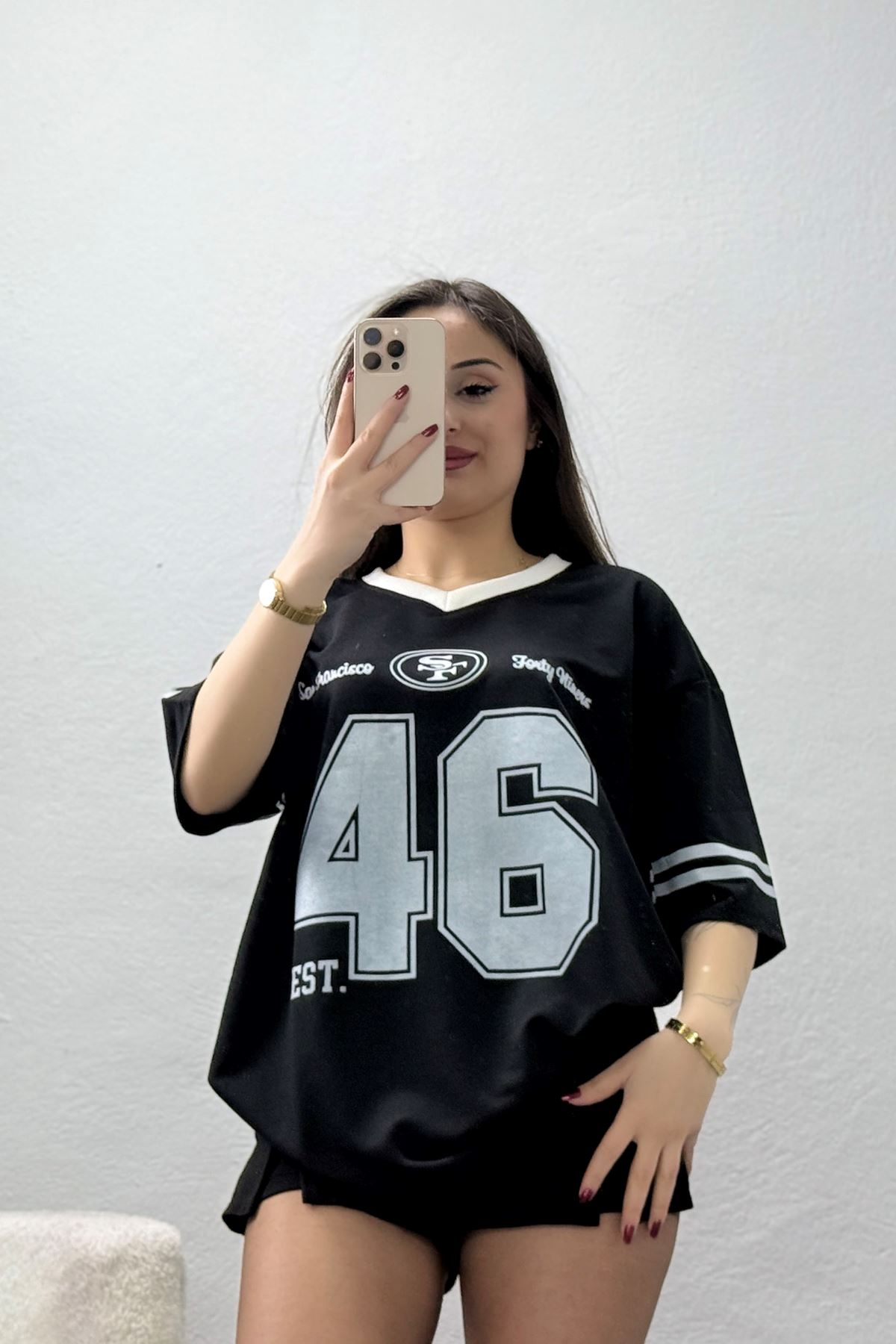 V Yaka Oversize 2 İplik Forma Tişört Siyah - 88101.1878.