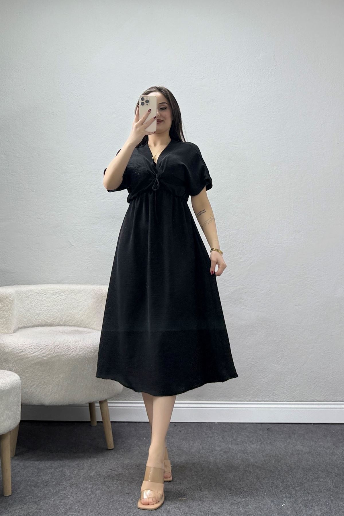 Bel Büzgülü Bağlama Detaylı Kısa Kol Ayrobin Elbise Siyah - 71119.701.