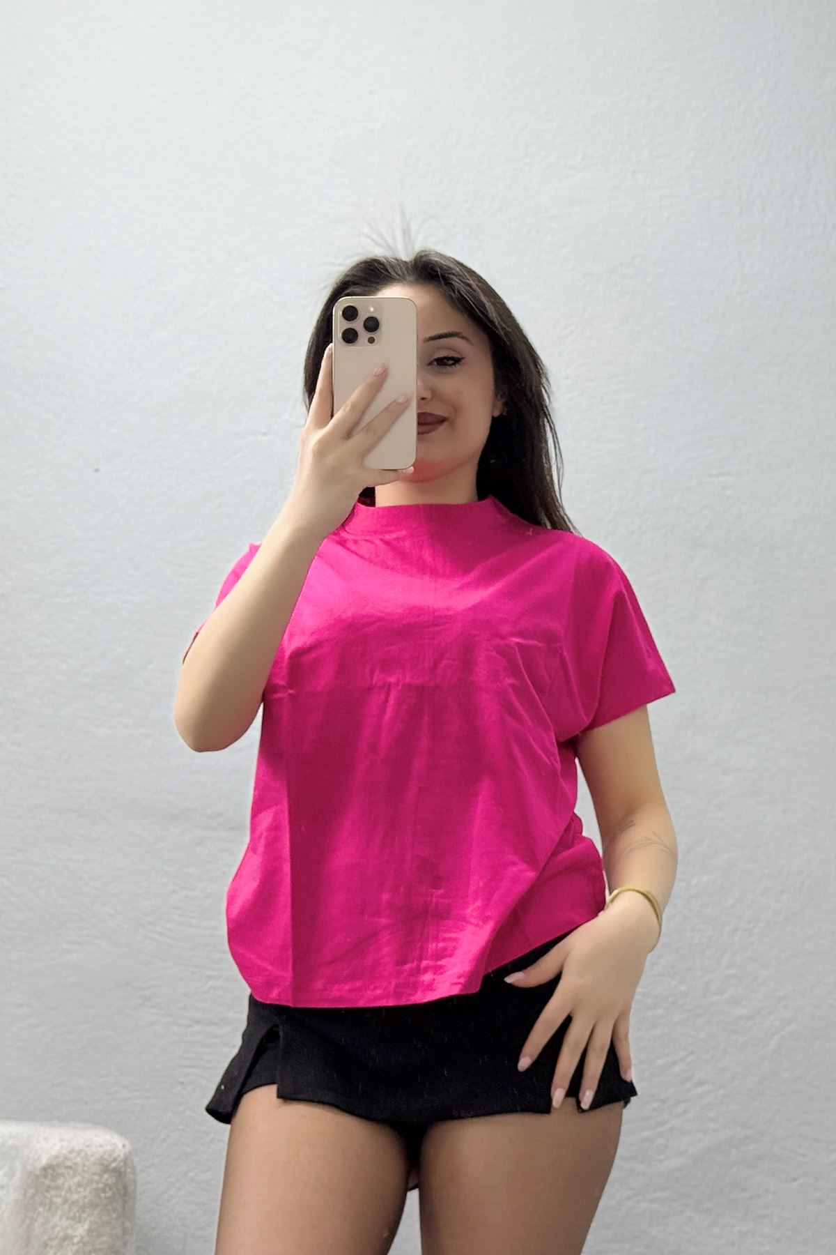 Dik Yaka Kısa Kol Pamuklu Kısa Tişört Fuşya - 19588.200.