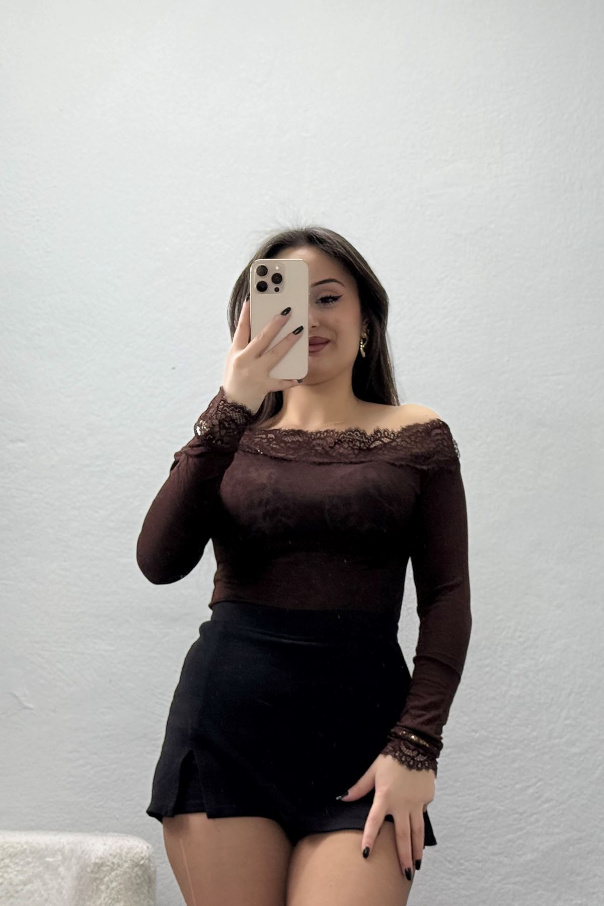 Kaşmir Transparan Düşük Omuz Danyelli Bluz Kahve - 157.2153.