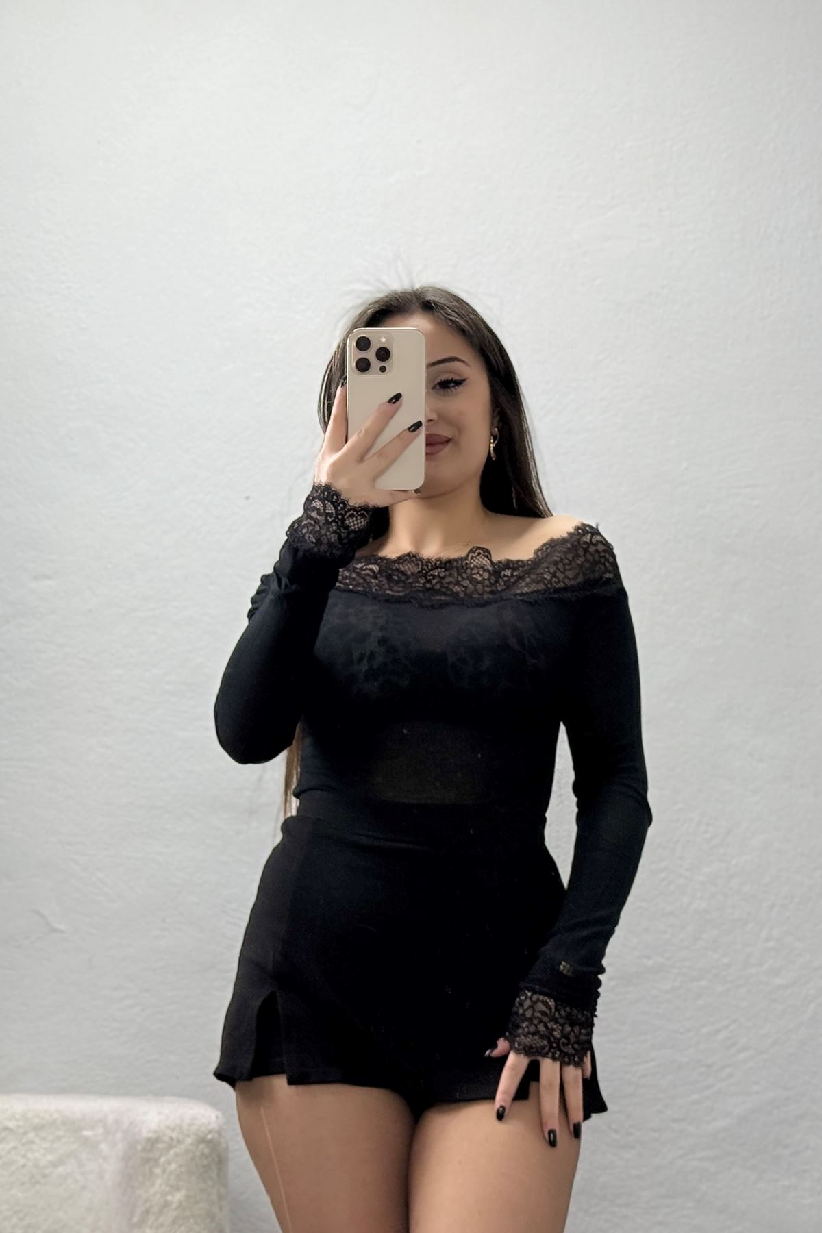 Kaşmir Transparan Düşük Omuz Danyelli Bluz Siyah - 157.2153.