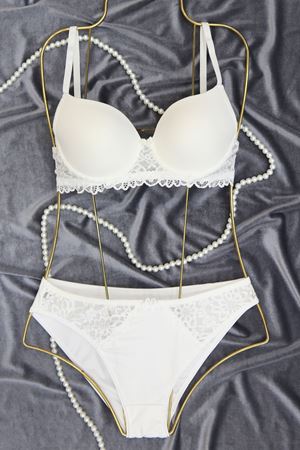 Dalgıç Kol Dantelli Boş Kalıp Beyaz - 2555-B.1783.