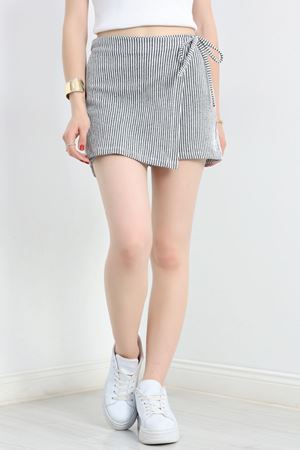 Su Yolu Kumaş Şort Etek Siyahbeyaz - 31051.1904.