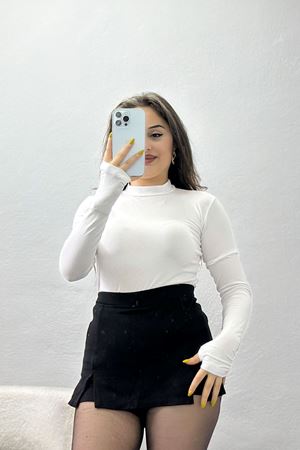 Dik Yaka Parmak Geçmeli Viskon Body Beyaz - 40076.599.