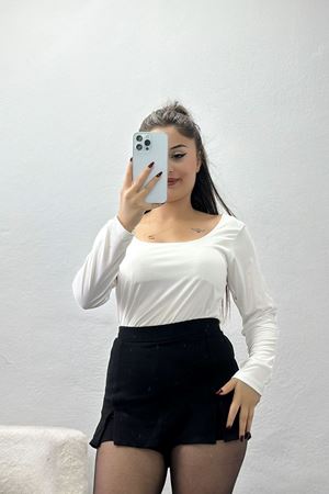 U Yaka Sandy Body Beyaz - 70726.1949.