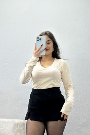 V Yaka Parmak Geçmeli Likralı Kompak Body Açıkbej - 90935.1878.