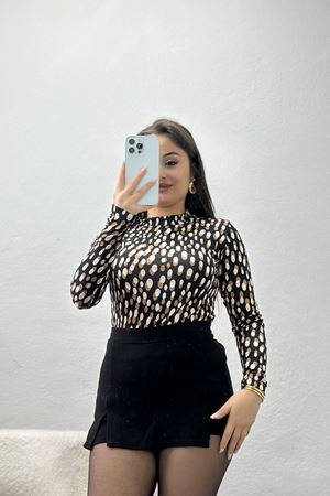 Yarım Balıkçı Yaka Likralı Ring Viskon Body Bejsiyahpuantiyeli - 90950.1287.