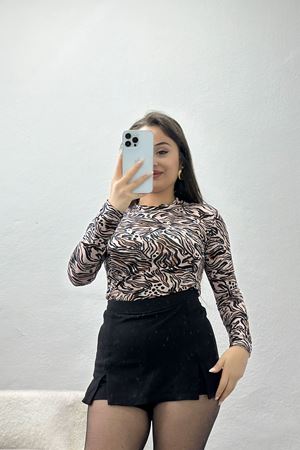 Yarım Balıkçı Yaka Likralı Ring Viskon Body Siyahgülkurusu - 90950.1287.