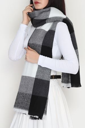Desenli Kaşe Şal Siyahfüme - 70811.750.