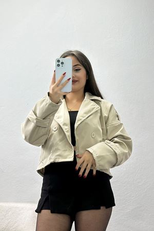 Astarlı Çift Düğmeli Kısa Trençkot Bej - 90863.147.