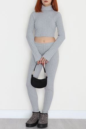 Parmak Geçmeli Yarım Dik Yaka Likralı Raporlu İnterlok Takım Gri - 90968.1748.