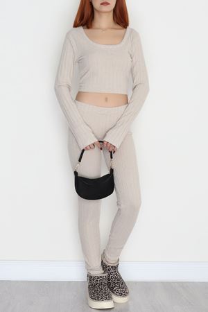 Parmak Geçmeli U Yaka Raporlu İnterlok Takım Bej - 90975.1748.