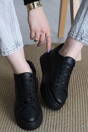 Günlük Spor Ayakkabı Siyah - 31515.2082.