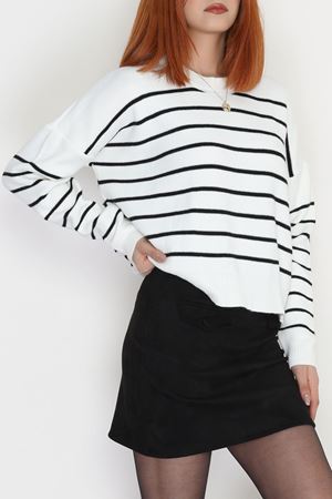 Çizgili Bisiklet Yaka Triko Beyazsiyah - 3099.1577.