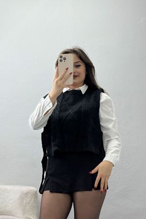 Püsküllü Süveter Siyah - 355.1577.