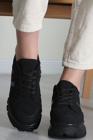 Günlük Spor Ayakkabı Süetsiyah - 31483.2082.