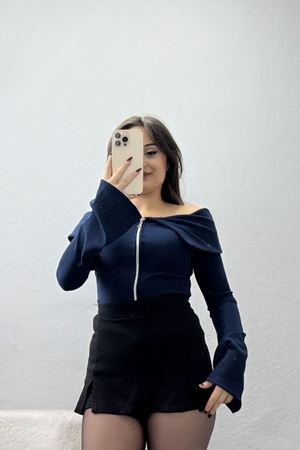 Madonna Yaka Fermuarlı Bluz Laci - 4330.1595.