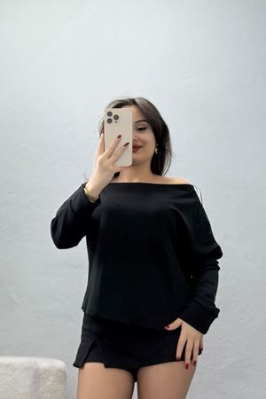 Kayık Yaka Omuz Düşümlü Double Face Kumaş Bluz Siyah - 22185.200.