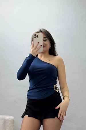 Buzzy Kumaş Tek Omuz Toka Detaylı Bluz Laci - 1052.2119.